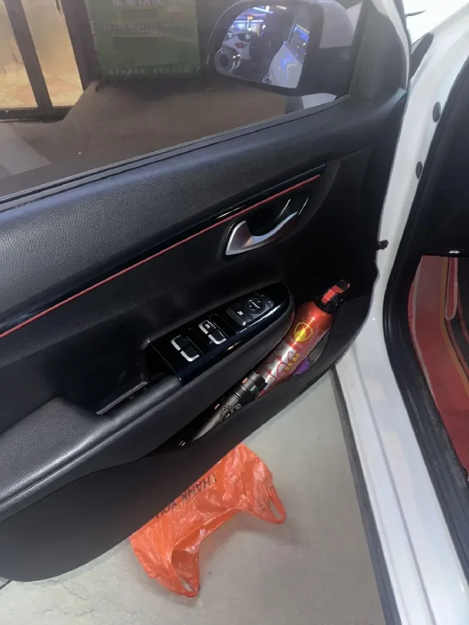 2017 Kia KX Cross 1.4L 100HP L4 6AT,autocango,china used car exporter,china ev exporter,chinese used car exporter,chinese used ev exporter