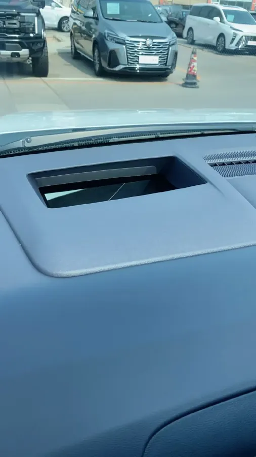 2026 Buick GL8 1.5T 180HP L4 2DHT PHEV,autocango,china used car exporter,china ev exporter,chinese used car exporter,chinese used ev exporter