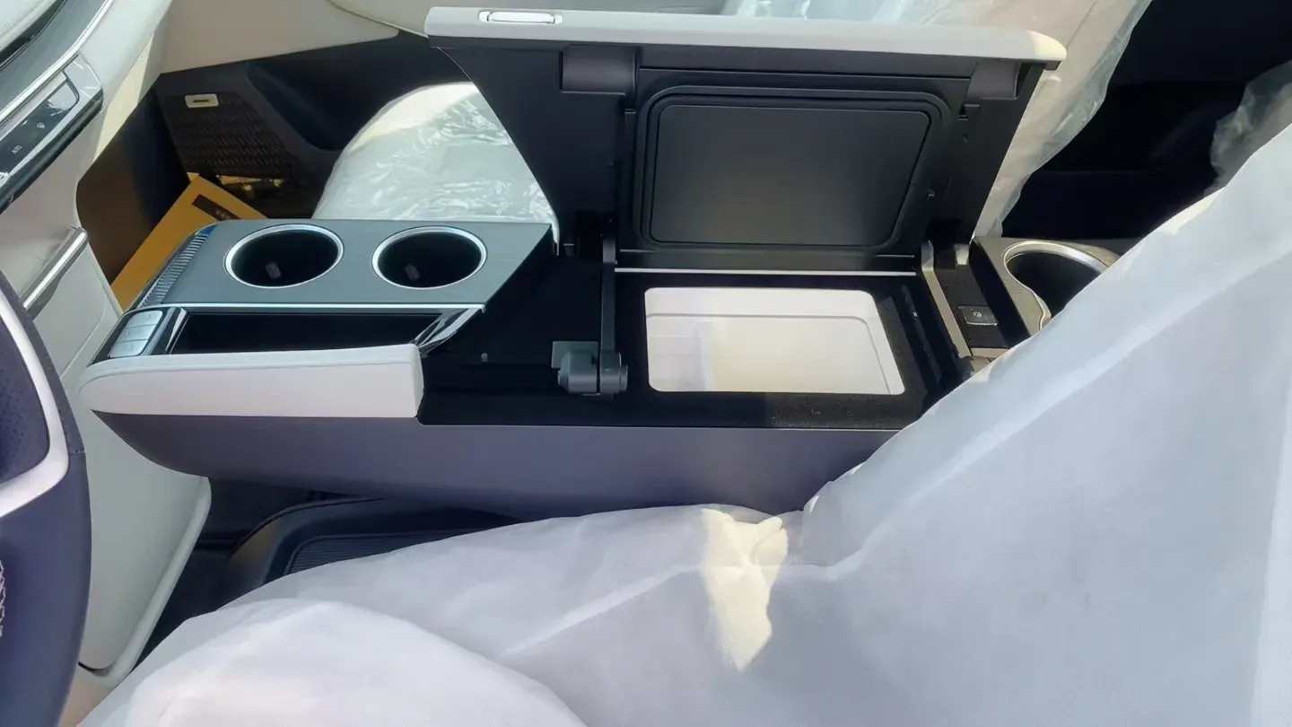 2026 Buick GL8 1.5T 180HP L4 2DHT PHEV,autocango,china used car exporter,china ev exporter,chinese used car exporter,chinese used ev exporter