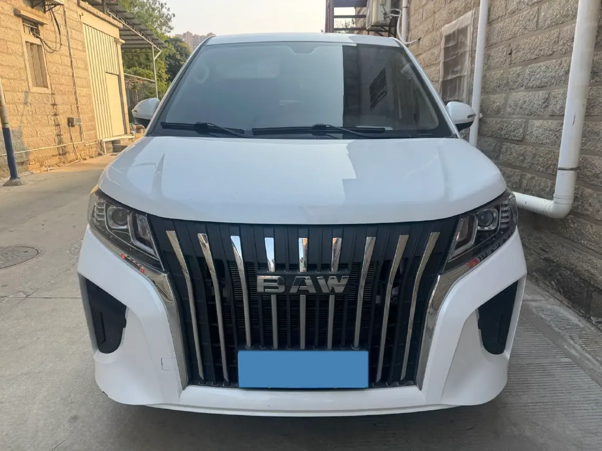 2023 BAW RuiSheng Trump M7 2.0L 144HP L4 8AT,autocango,china used car exporter,china ev exporter,chinese used car exporter,chinese used ev exporter