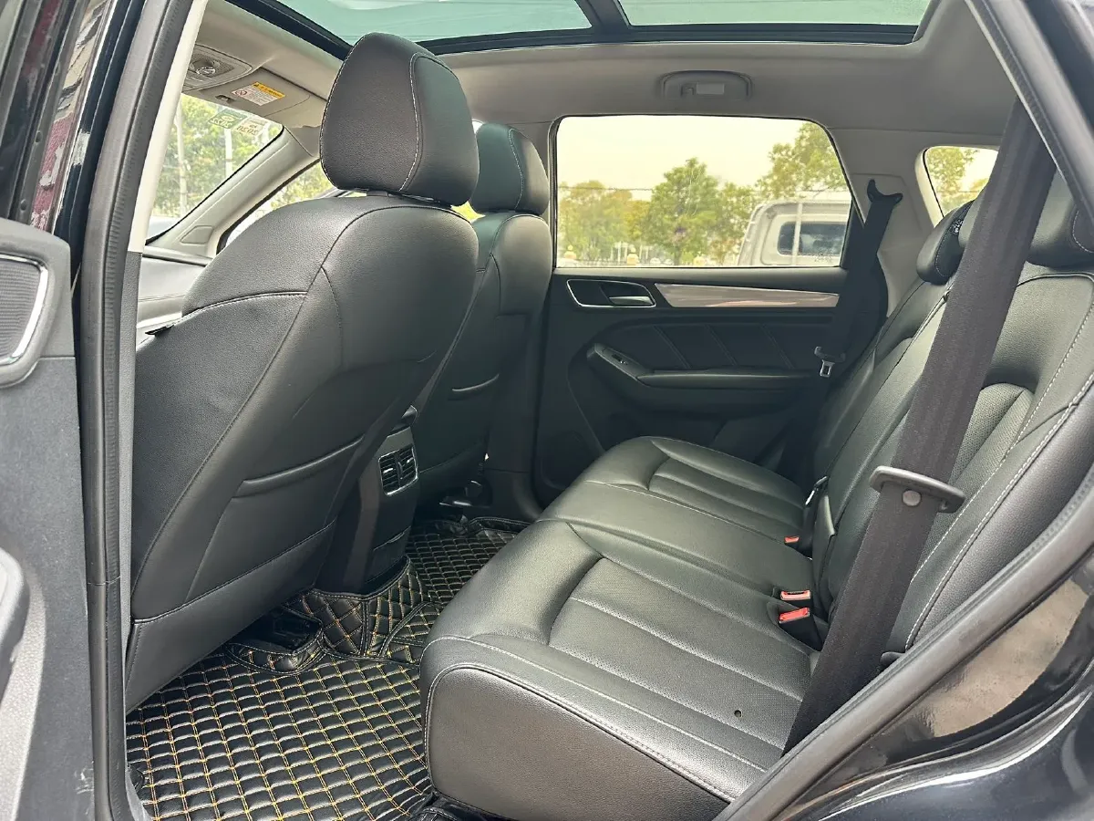 2018 Roewe RX5 1.5T 169HP L4 7DCT,autocango,china used car exporter,china ev exporter,chinese used car exporter,chinese used ev exporter