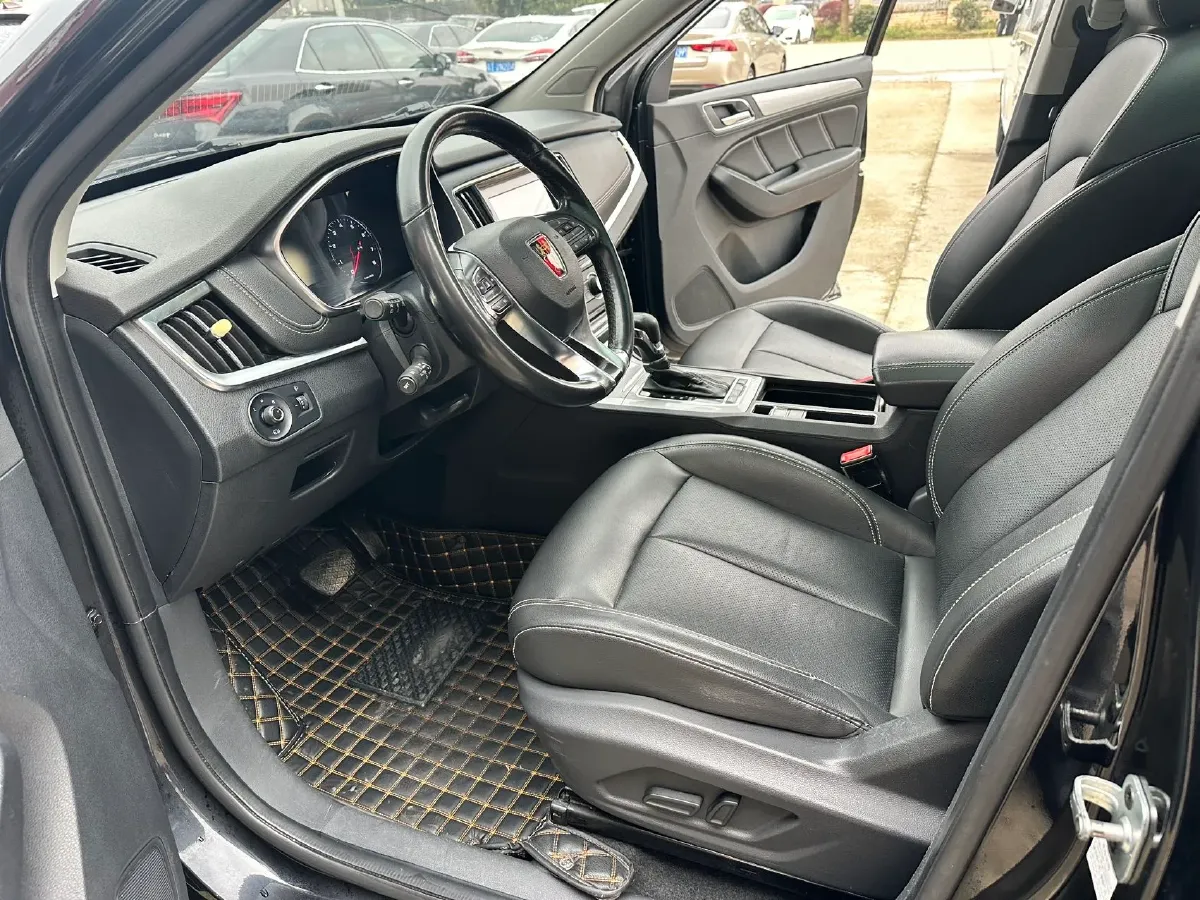 2018 Roewe RX5 1.5T 169HP L4 7DCT,autocango,china used car exporter,china ev exporter,chinese used car exporter,chinese used ev exporter