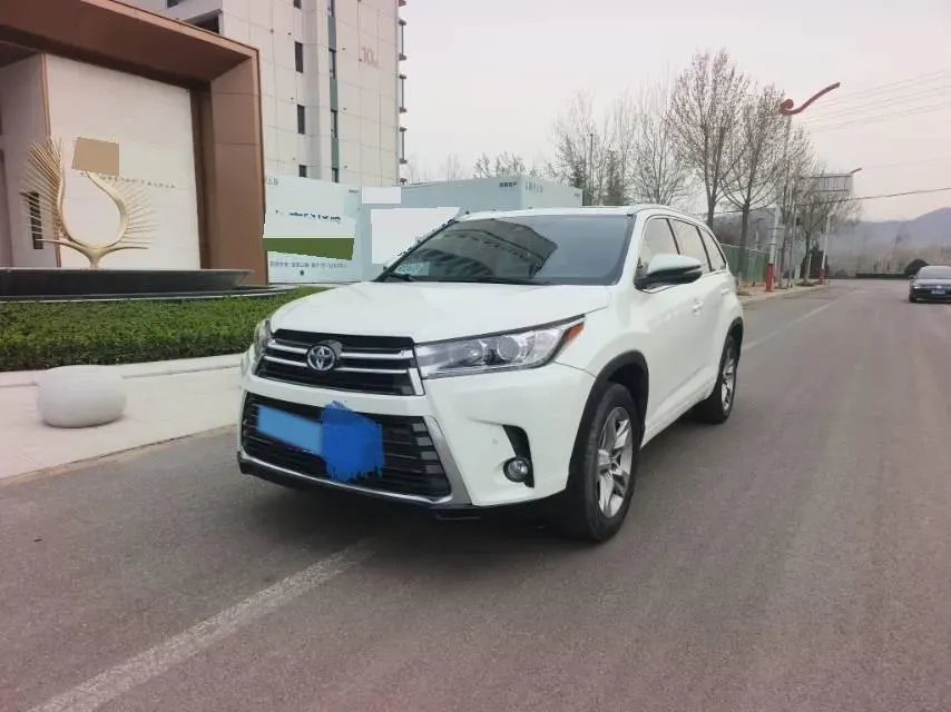 2018 Jeep Grand Commander 2.0T 265HP L4 9AT,autocango,china used car exporter,china ev exporter,chinese used car exporter,chinese used ev exporter