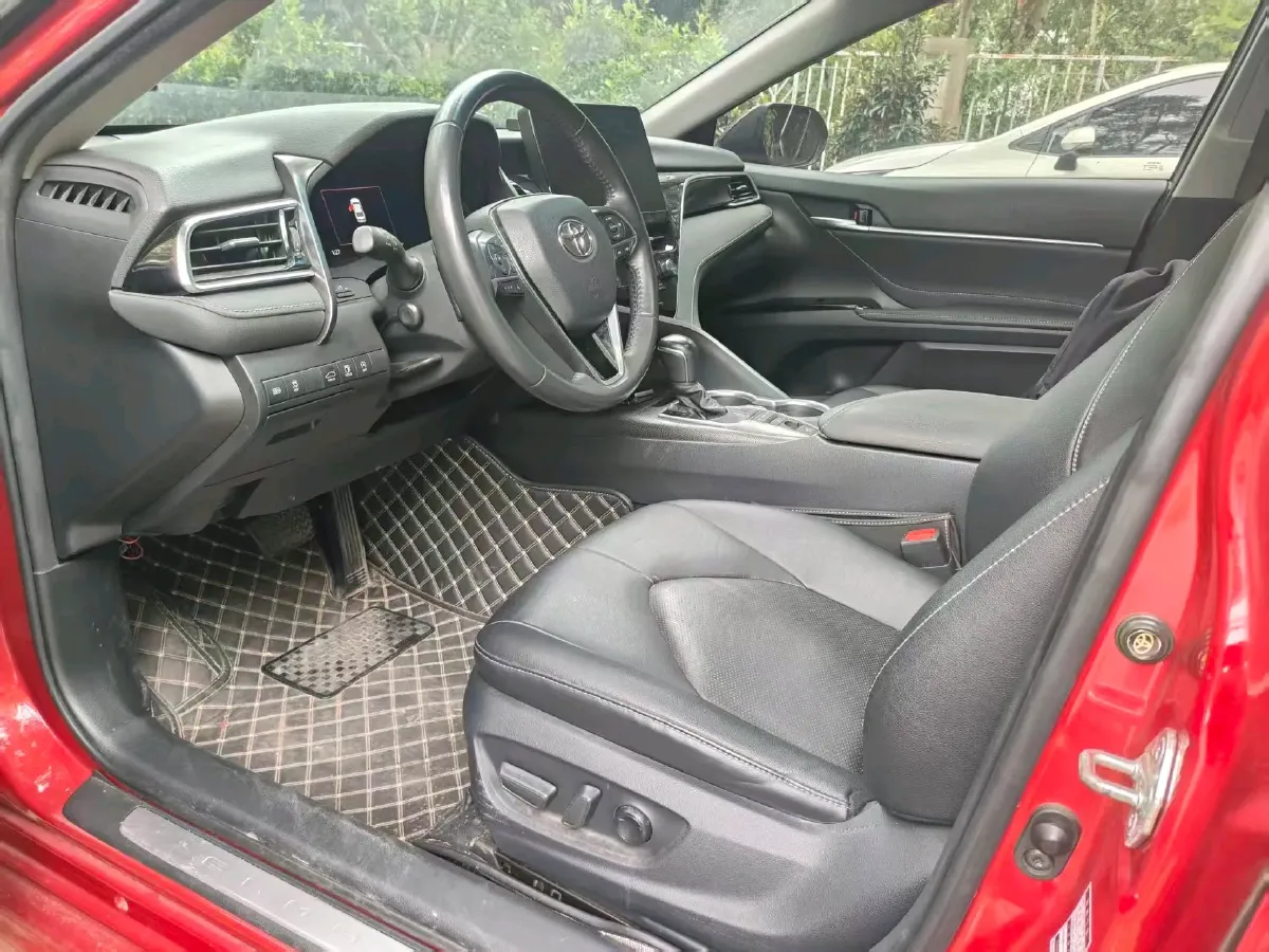 2021 Toyota Camry 2.5L 209HP L4 8AT,autocango,china used car exporter,china ev exporter,chinese used car exporter,chinese used ev exporter