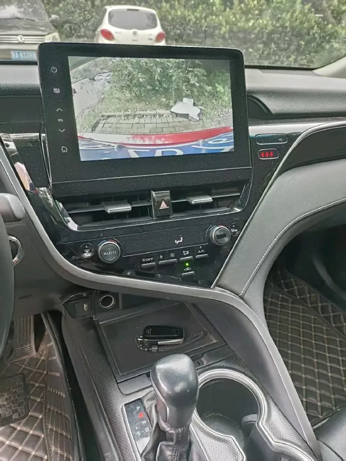 2021 Toyota Camry 2.5L 209HP L4 8AT,autocango,china used car exporter,china ev exporter,chinese used car exporter,chinese used ev exporter