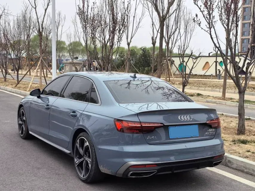 2022 Audi A4L 2.0T 190HP L4 7DCT,autocango,china used car exporter,china ev exporter,chinese used car exporter,chinese used ev exporter