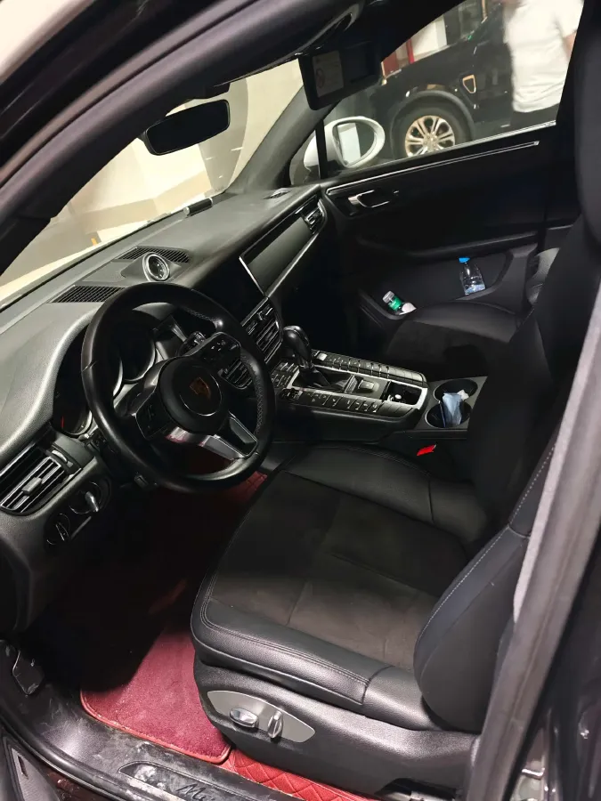 2020 Porsche Macan 2.0T 252HP L4 7DCT,autocango,china used car exporter,china ev exporter,chinese used car exporter,chinese used ev exporter