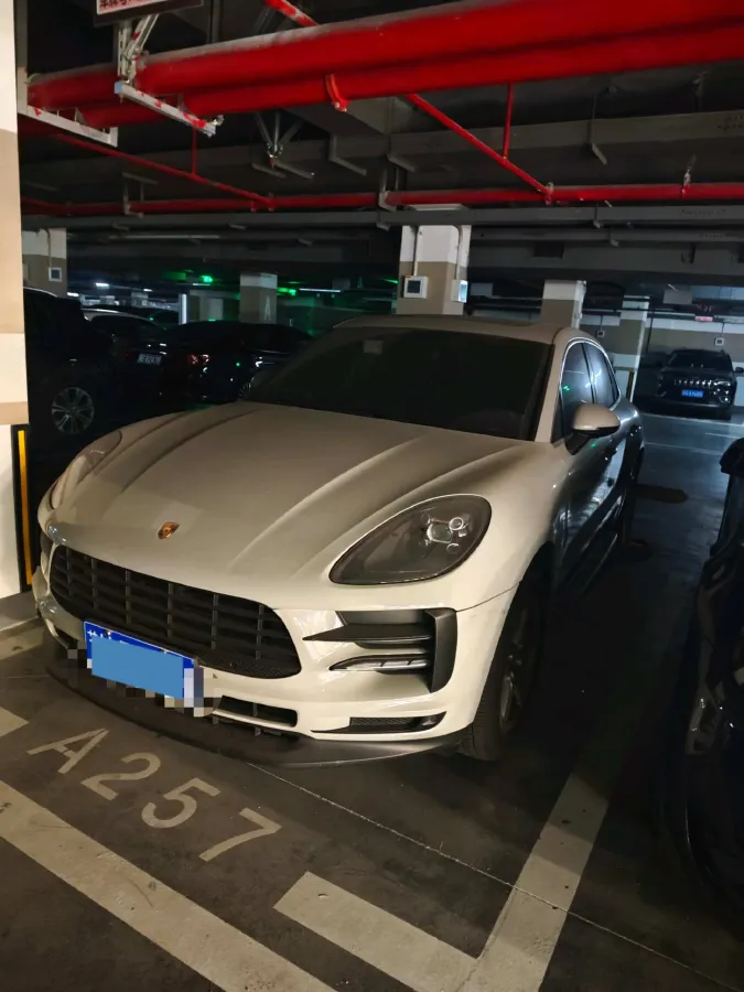 2020 Porsche Macan 2.0T 252HP L4 7DCT,autocango,china used car exporter,china ev exporter,chinese used car exporter,chinese used ev exporter