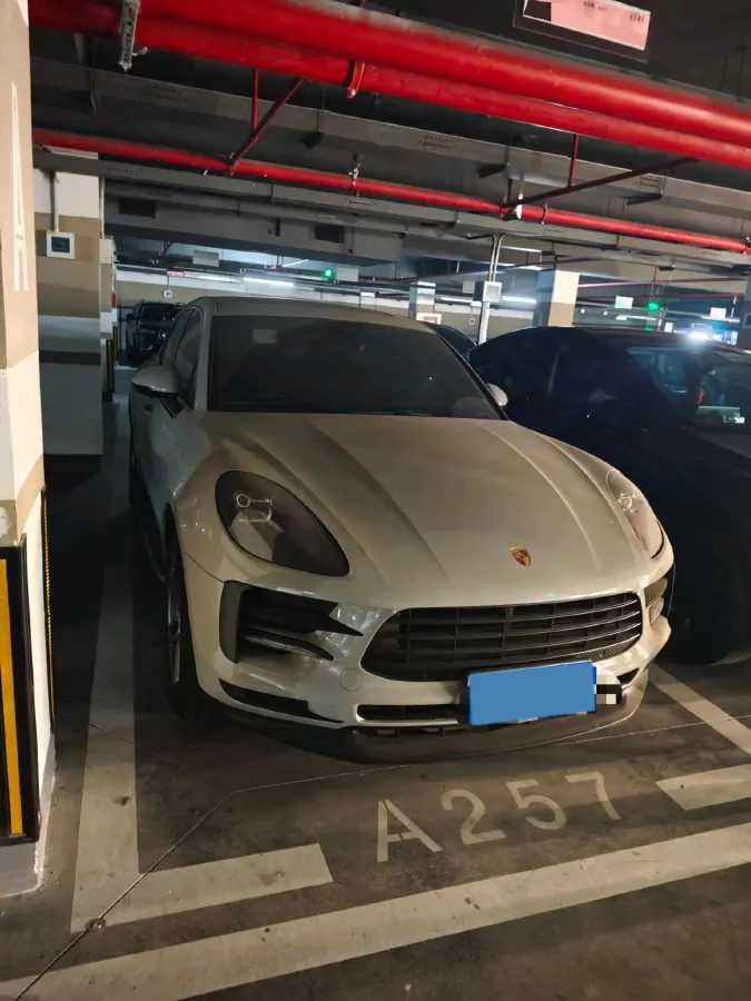 2020 Porsche Macan 2.0T 252HP L4 7DCT,autocango,china used car exporter,china ev exporter,chinese used car exporter,chinese used ev exporter