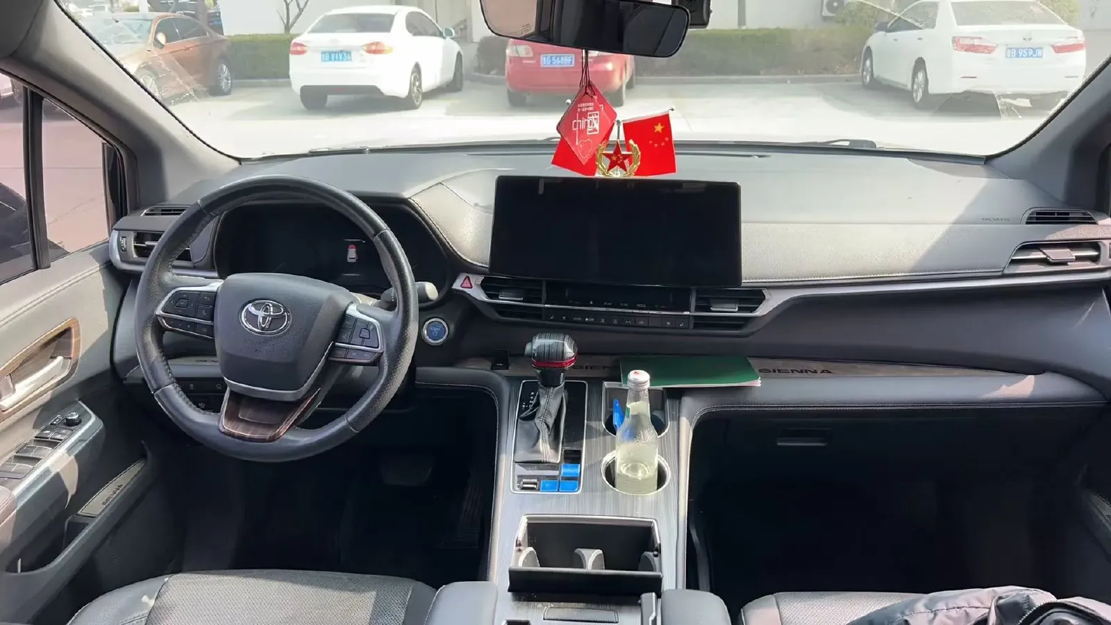 2024 Toyota Sienna 2.5L 189HP L4 E-CVT Hybrid,autocango,china used car exporter,china ev exporter,chinese used car exporter,chinese used ev exporter