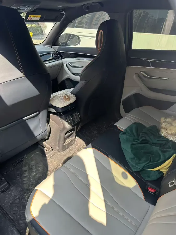 2022 Geely JiaJi 1.5T 177HP L3 7DCT PHEV 15.5KWH,autocango,china used car exporter,china ev exporter,chinese used car exporter,chinese used ev exporter