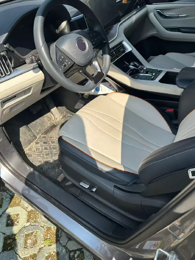 2022 Geely JiaJi 1.5T 177HP L3 7DCT PHEV 15.5KWH,autocango,china used car exporter,china ev exporter,chinese used car exporter,chinese used ev exporter