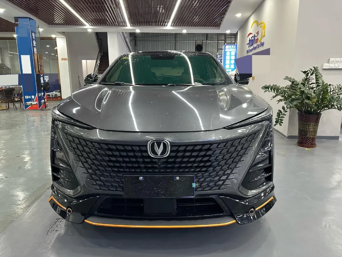 2022 ChangAn UNI-T 1.5T 188HP L4 7DCT,autocango,china used car exporter,china ev exporter,chinese used car exporter,chinese used ev exporter