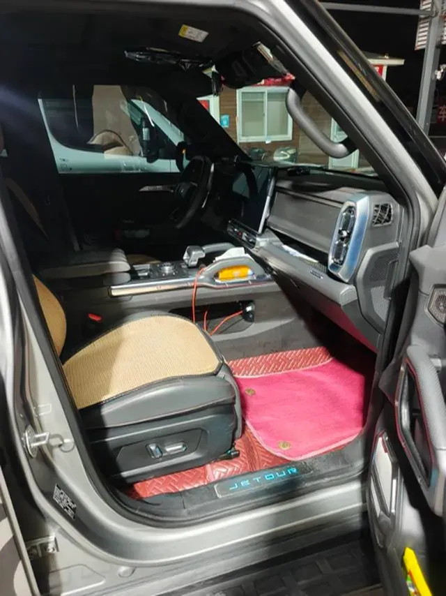 2023 Jetour Traveller 2.0T 254HP L4 7DCT,autocango,china used car exporter,china ev exporter,chinese used car exporter,chinese used ev exporter