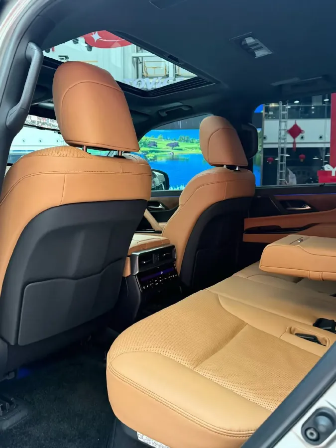 2025 Lexus LX 3.5T 408HP V6 10AT Hybrid,autocango,china used car exporter,china ev exporter,chinese used car exporter,chinese used ev exporter