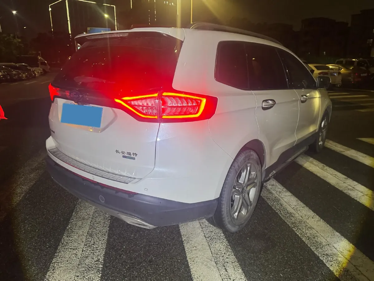 2018 Ford Edge 2.0T 245HP L4 6AT,autocango,china used car exporter,china ev exporter,chinese used car exporter,chinese used ev exporter