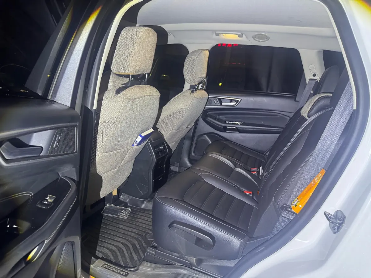 2018 Ford Edge 2.0T 245HP L4 6AT,autocango,china used car exporter,china ev exporter,chinese used car exporter,chinese used ev exporter