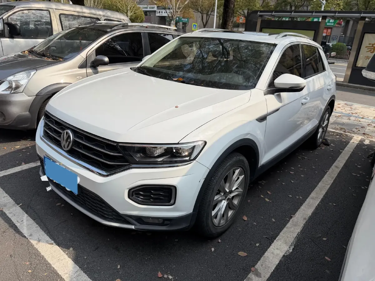 2020 Volkswagen T-Roc 1.4T 131HP L4 7DCT,autocango,china used car exporter,china ev exporter,chinese used car exporter,chinese used ev exporter
