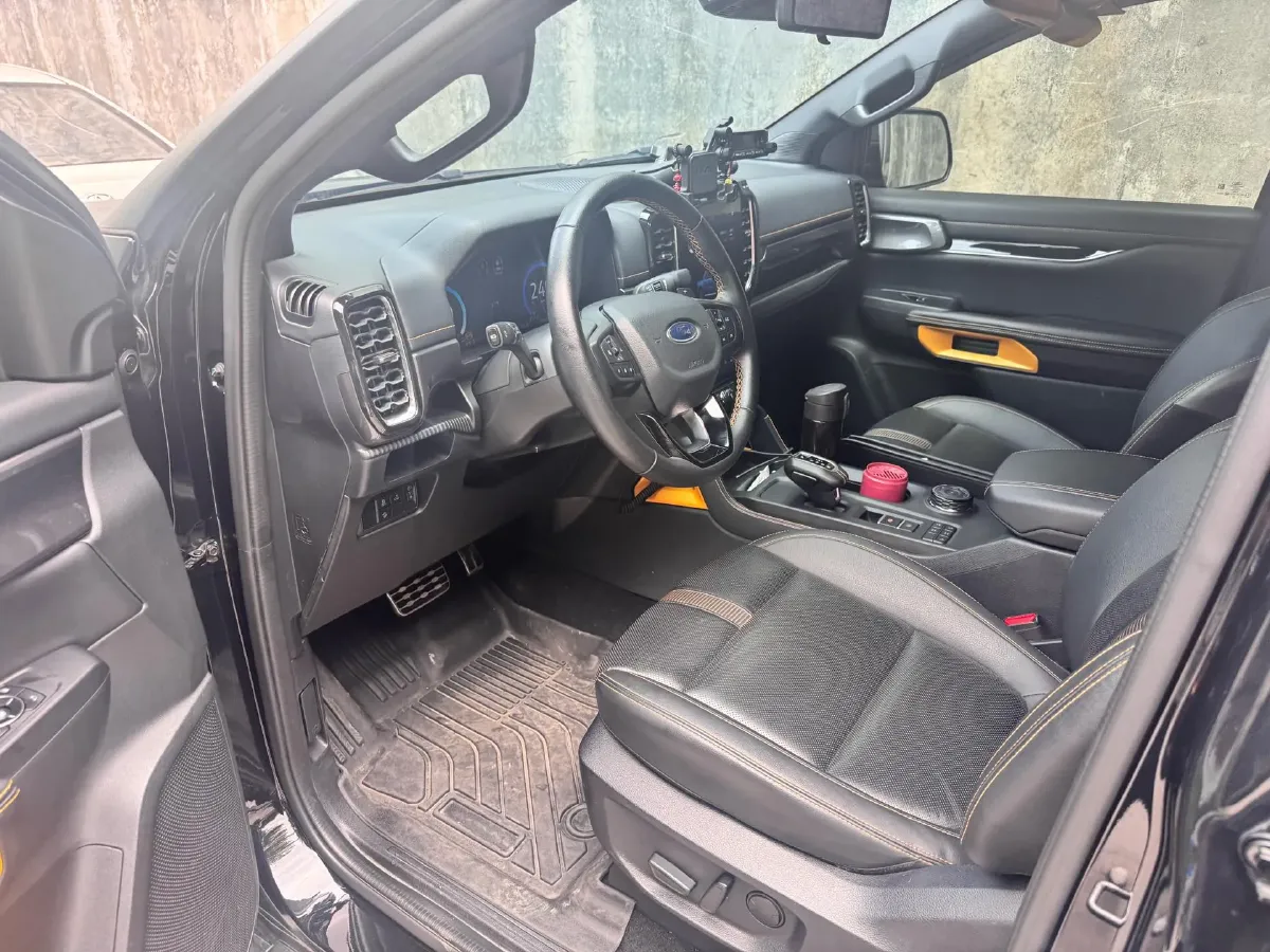 2023 Ford Ranger 2.3T 258HP L4 8AT,autocango,china used car exporter,china ev exporter,chinese used car exporter,chinese used ev exporter