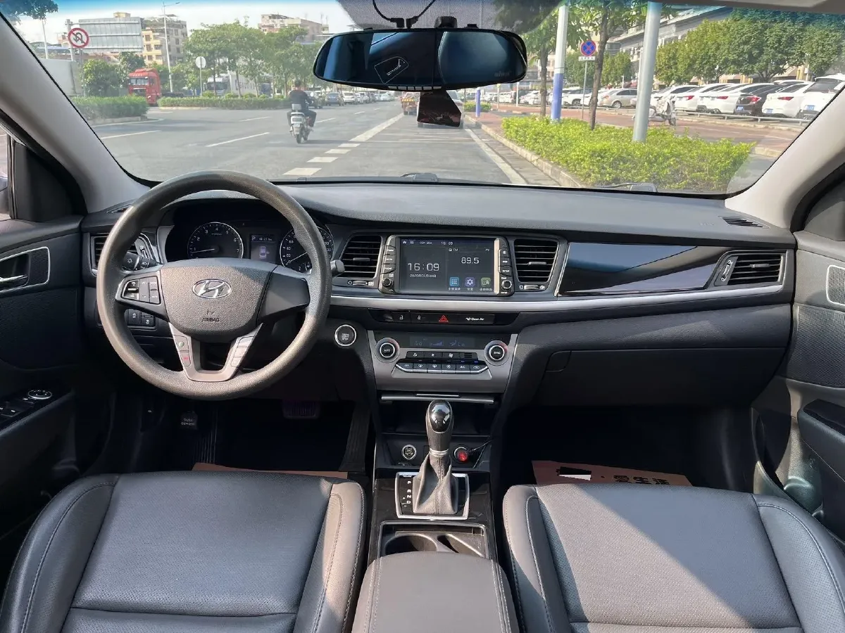 2017 Hyundai Mistra 1.8L 143HP L4 6AT,autocango,china used car exporter,china ev exporter,chinese used car exporter,chinese used ev exporter