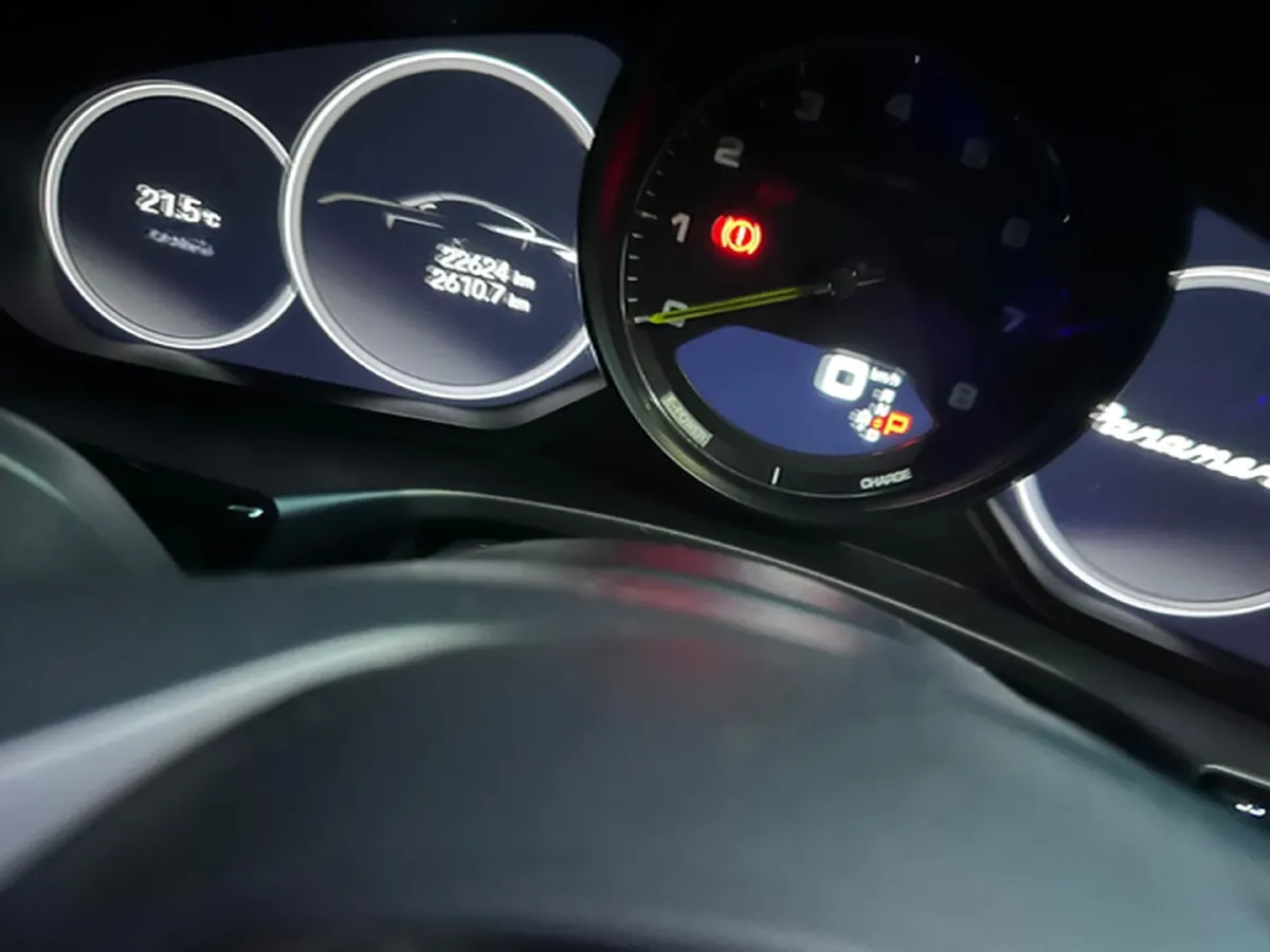 2023 Porsche Panamera 2.9T 330HP V6 8DCT PHEV 17.9KWH,autocango,china used car exporter,china ev exporter,chinese used car exporter,chinese used ev exporter