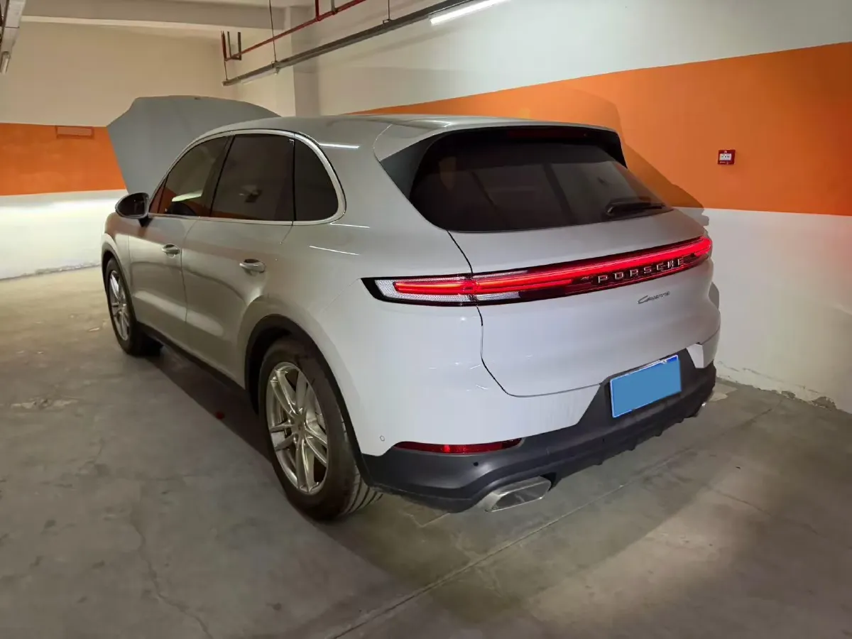 2025 Porsche Cayenne 3.0T 354HP V6 8AT,autocango,china used car exporter,china ev exporter,chinese used car exporter,chinese used ev exporter