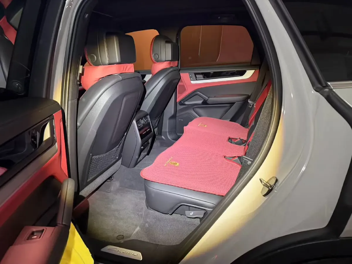 2025 Porsche Cayenne 3.0T 354HP V6 8AT,autocango,china used car exporter,china ev exporter,chinese used car exporter,chinese used ev exporter