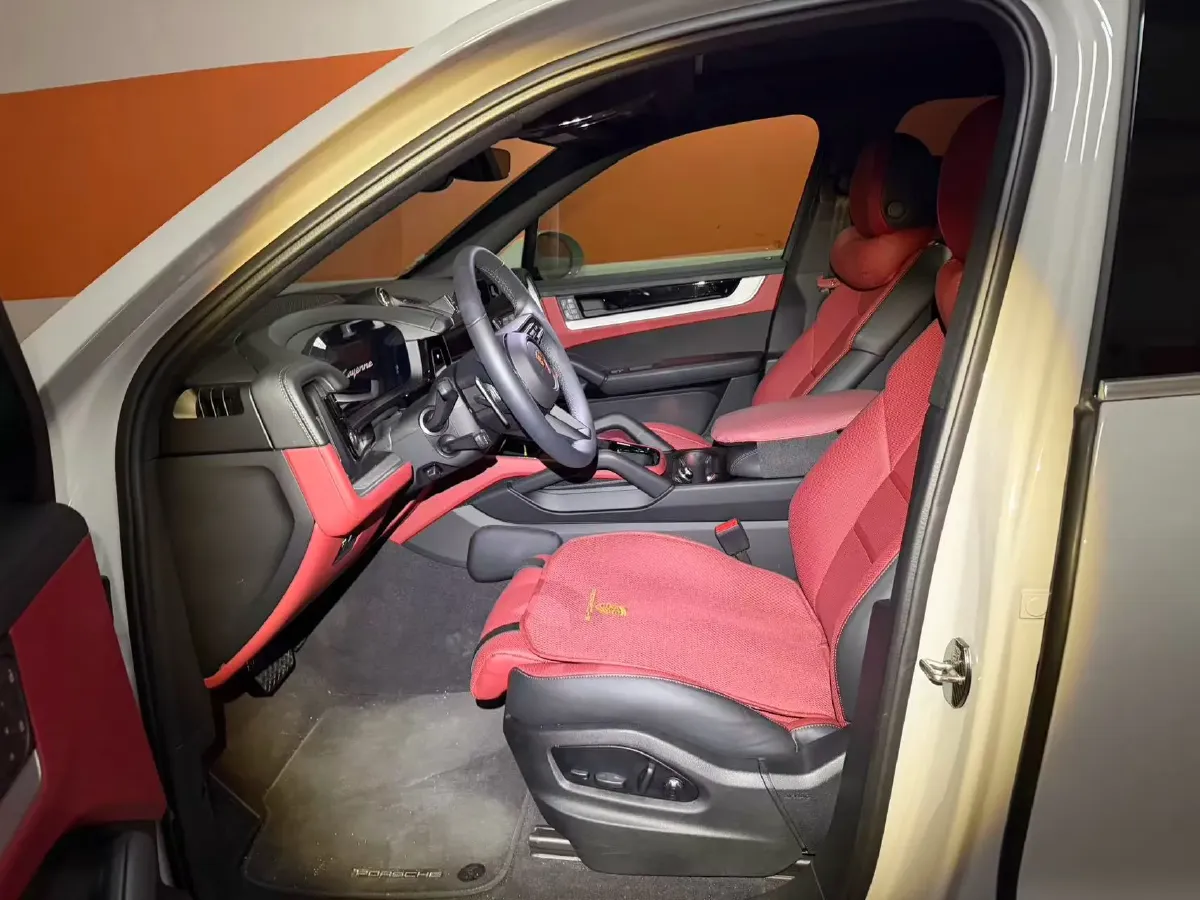 2025 Porsche Cayenne 3.0T 354HP V6 8AT,autocango,china used car exporter,china ev exporter,chinese used car exporter,chinese used ev exporter