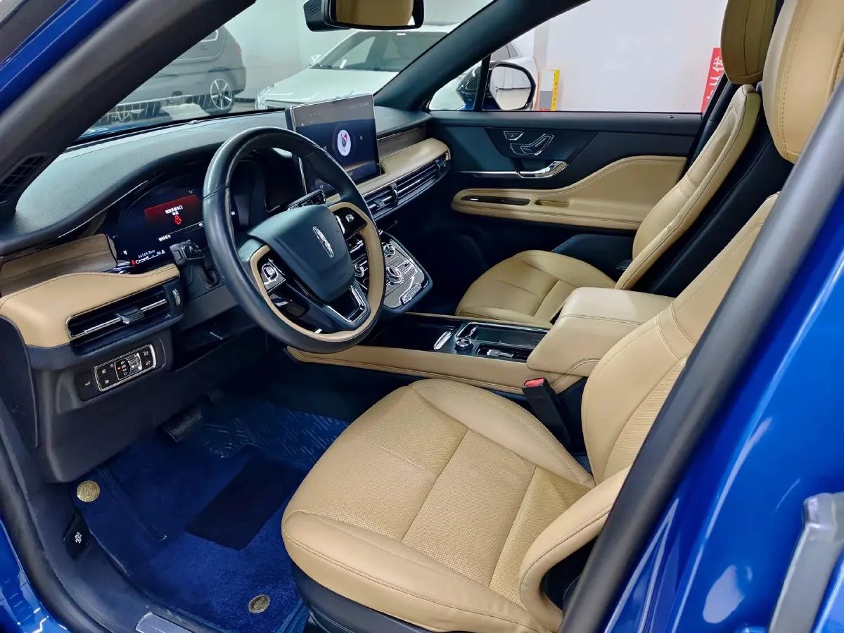 2022 Lincoln Corsair 2.0T 245HP L4 8AT,autocango,china used car exporter,china ev exporter,chinese used car exporter,chinese used ev exporter