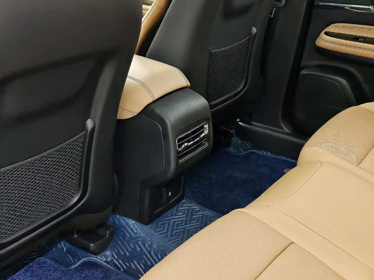 2022 Lincoln Corsair 2.0T 245HP L4 8AT,autocango,china used car exporter,china ev exporter,chinese used car exporter,chinese used ev exporter