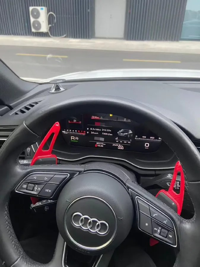 2023 Audi A4L 2.0T 190HP L4 7DCT,autocango,china used car exporter,china ev exporter,chinese used car exporter,chinese used ev exporter