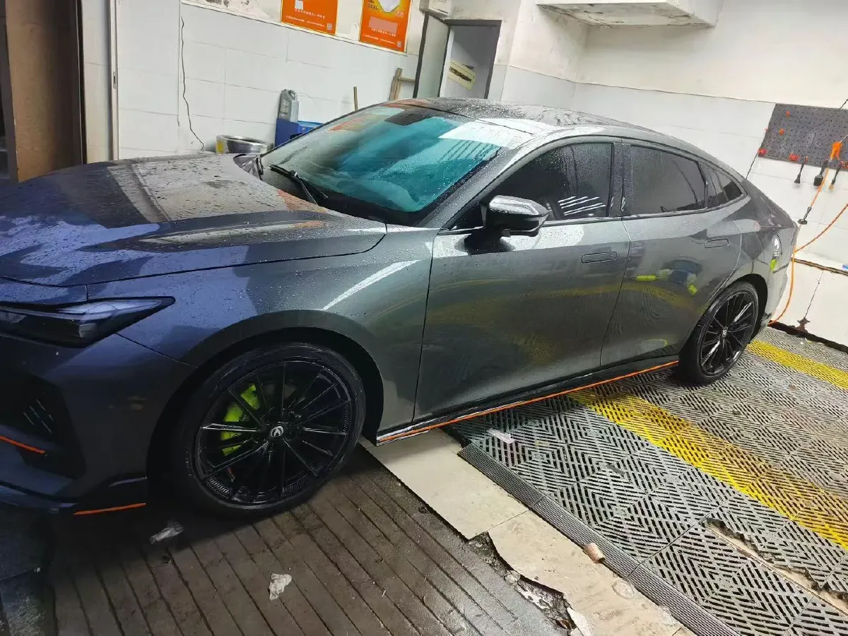 2022 ChangAn UNI-V 1.5T 188HP L4 7DCT,autocango,china used car exporter,china ev exporter,chinese used car exporter,chinese used ev exporter