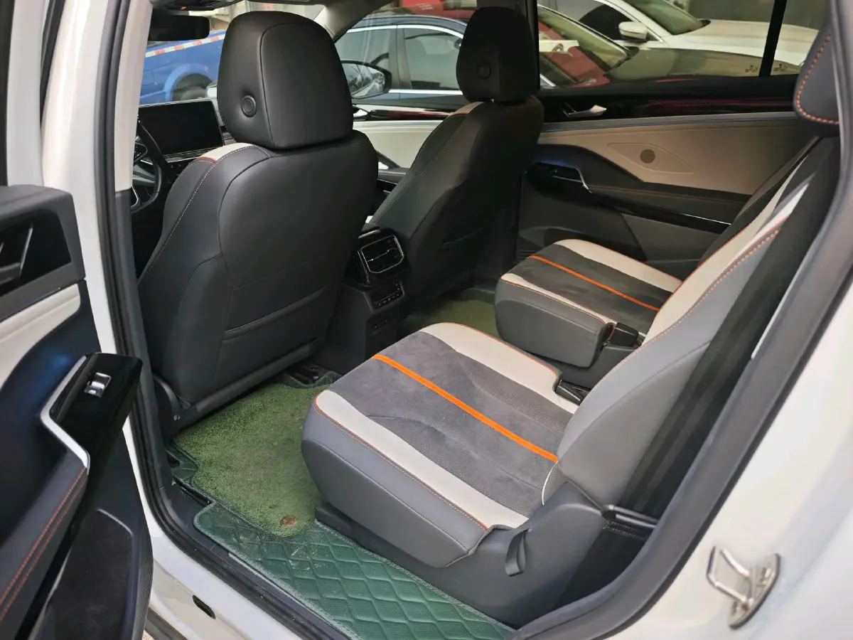 2022 Volkswagen ID.6 Crozz BEV 84.8KWH,autocango,china used car exporter,china ev exporter,chinese used car exporter,chinese used ev exporter