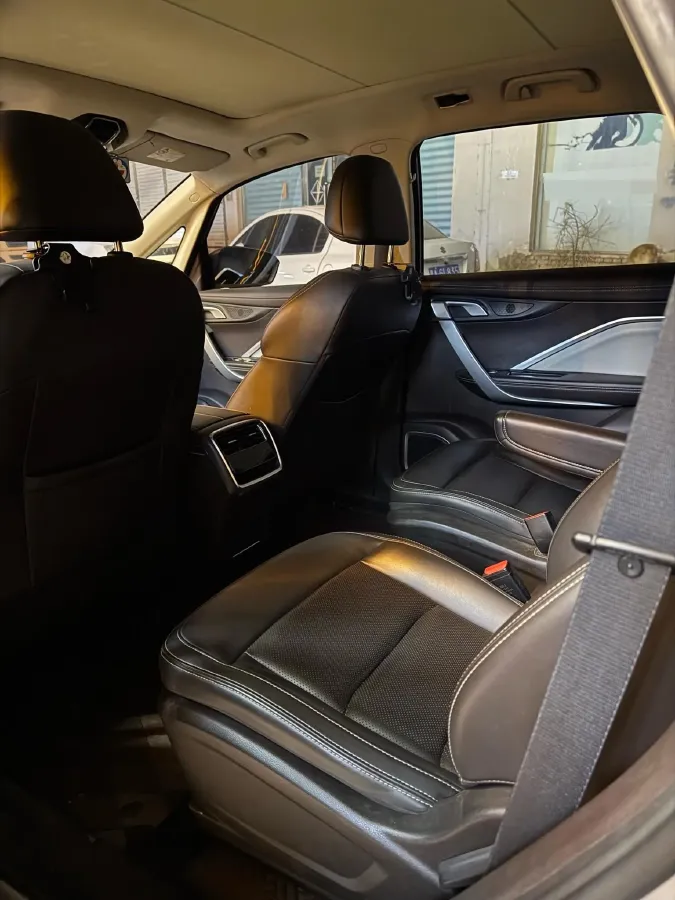 2021 Geely JiaJi 1.8T 184HP L4 7DCT,autocango,china used car exporter,china ev exporter,chinese used car exporter,chinese used ev exporter