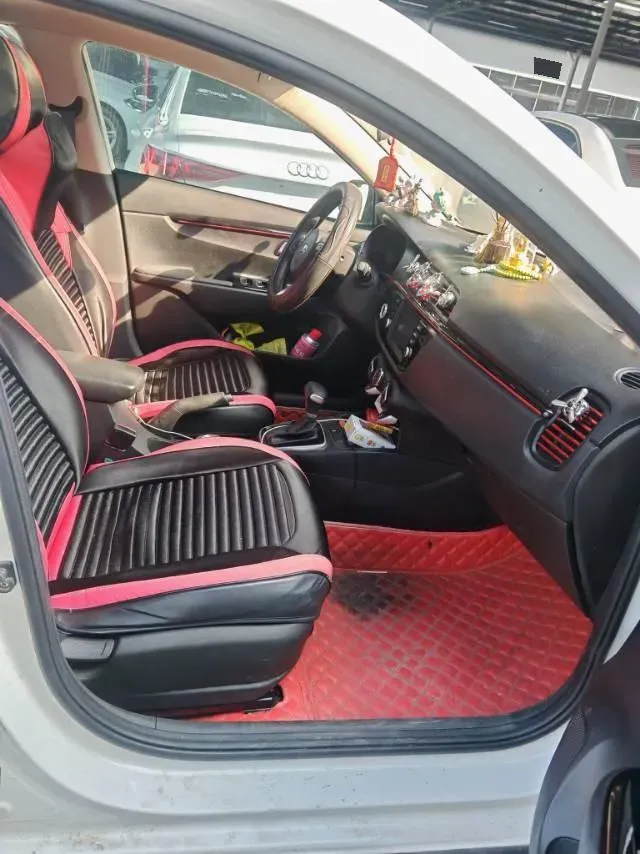 2017 Kia KX Cross 1.4L 100HP L4 6AT,autocango,china used car exporter,china ev exporter,chinese used car exporter,chinese used ev exporter