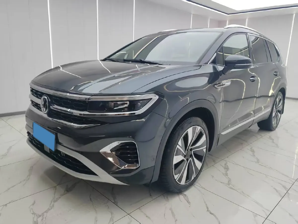 2023 Volkswagen Talagon 2.0T 220HP L4 7DCT,autocango,china used car exporter,china ev exporter,chinese used car exporter,chinese used ev exporter