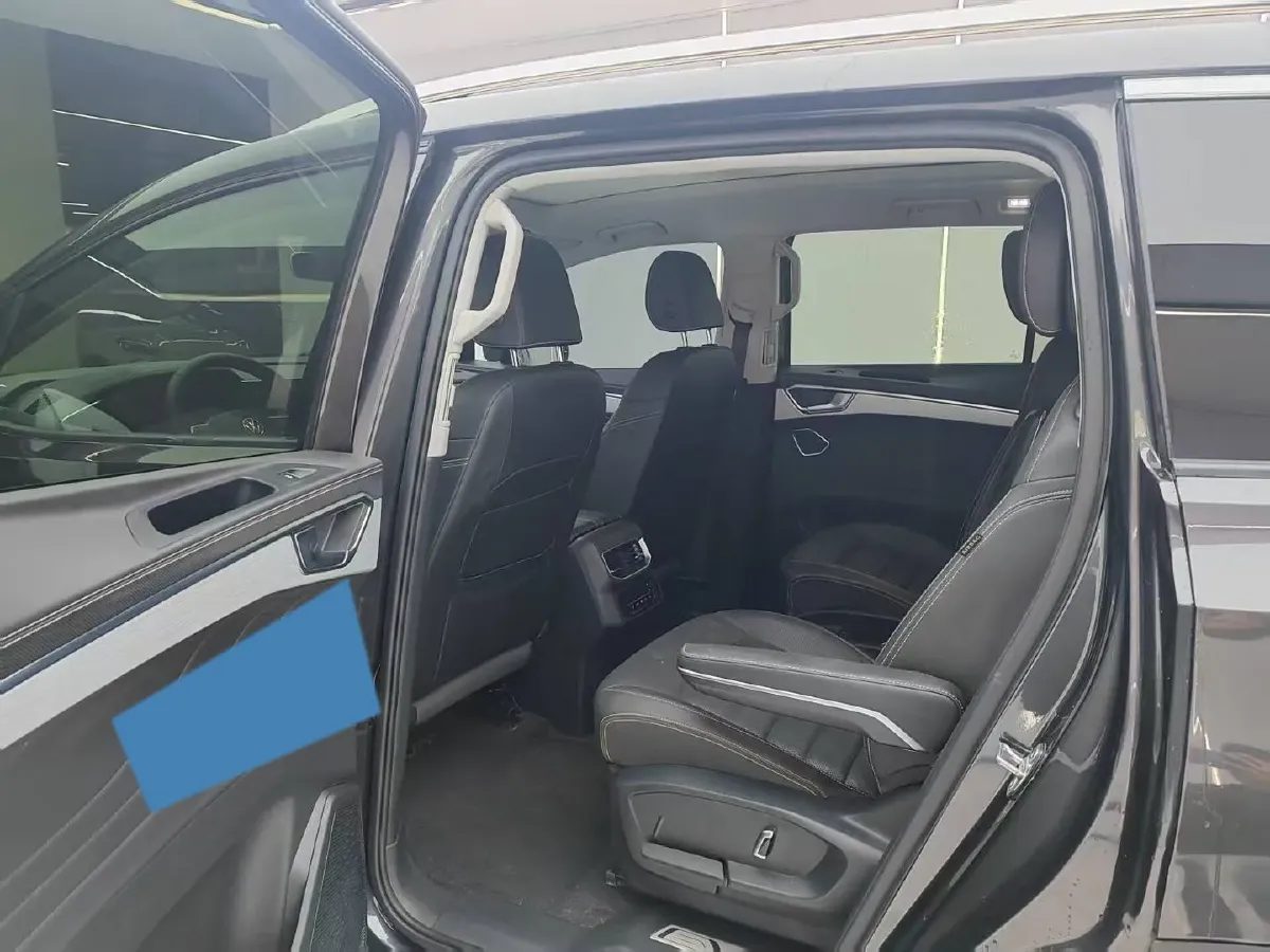 2023 Volkswagen Talagon 2.0T 220HP L4 7DCT,autocango,china used car exporter,china ev exporter,chinese used car exporter,chinese used ev exporter