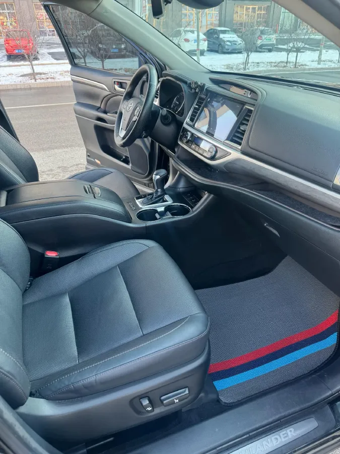 2019 HanTeng V7 1.5T 156HP L4 6AT,autocango,china used car exporter,china ev exporter,chinese used car exporter,chinese used ev exporter