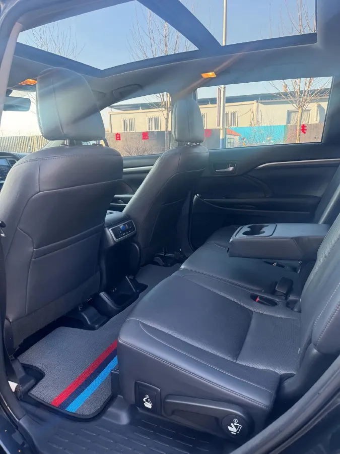 2019 HanTeng V7 1.5T 156HP L4 6AT,autocango,china used car exporter,china ev exporter,chinese used car exporter,chinese used ev exporter