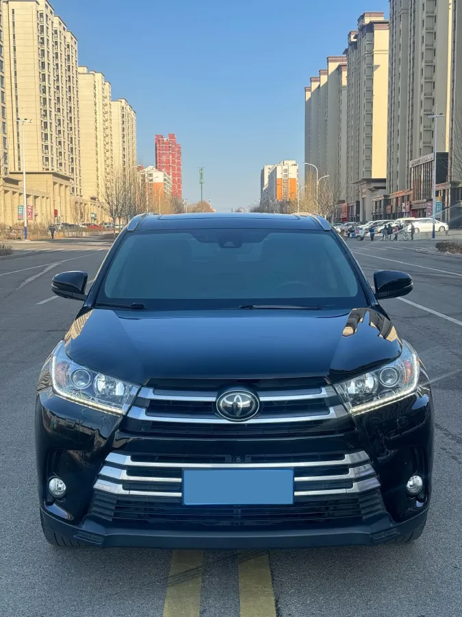 2019 HanTeng V7 1.5T 156HP L4 6AT,autocango,china used car exporter,china ev exporter,chinese used car exporter,chinese used ev exporter
