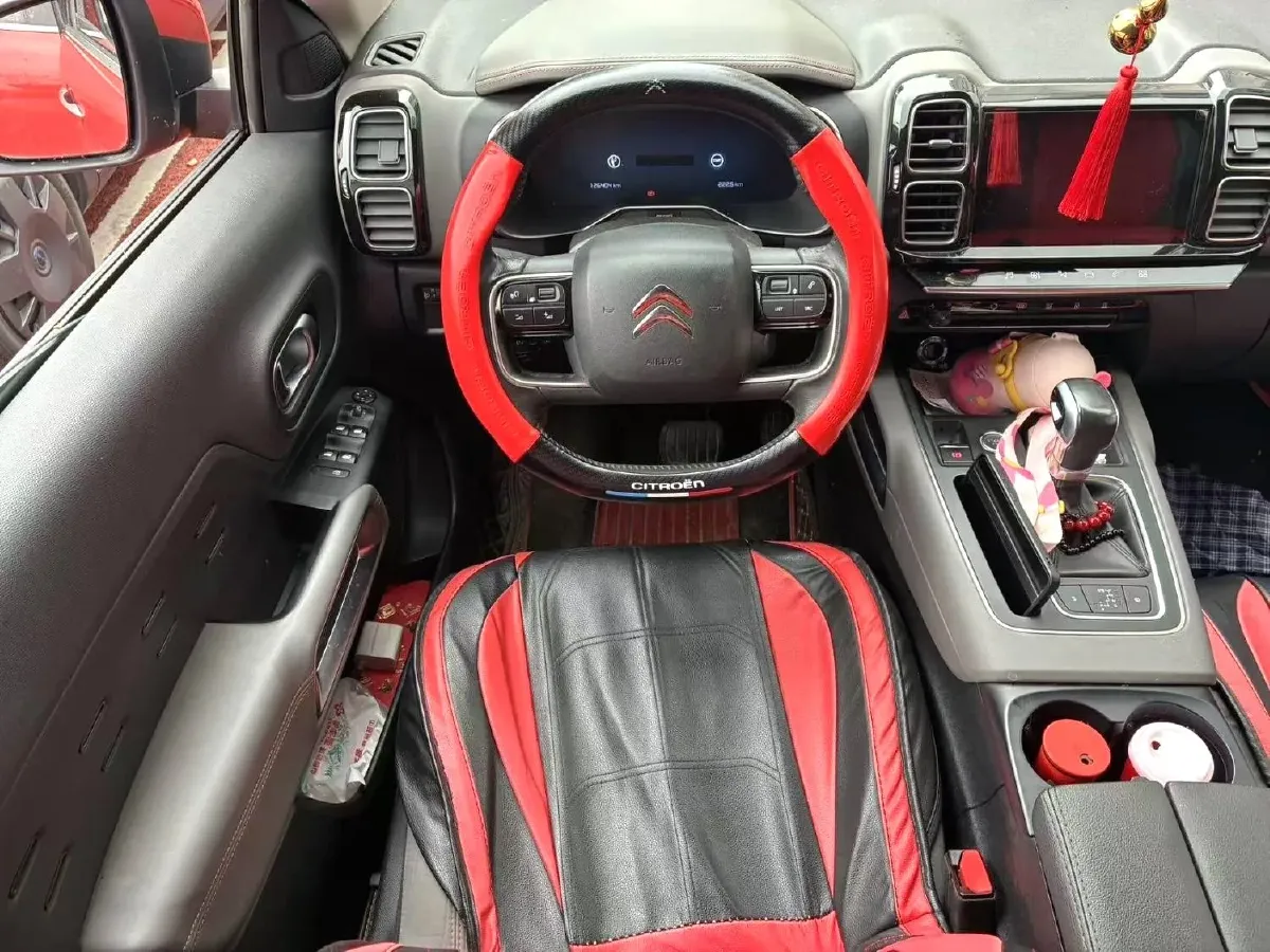 2017 Citroen C5 Aircross 1.6T 167HP L4 6AT,autocango,china used car exporter,china ev exporter,chinese used car exporter,chinese used ev exporter