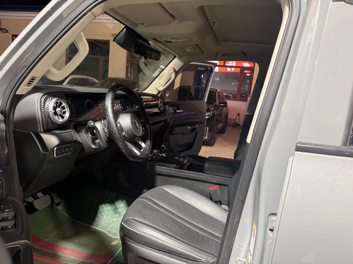 2021 Tank 300 2.0T 227HP L4 8AT,autocango,china used car exporter,china ev exporter,chinese used car exporter,chinese used ev exporter