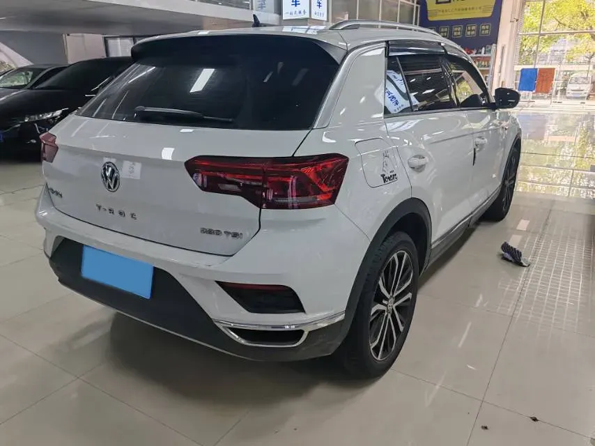 2019 Volkswagen T-Roc 1.4T 150HP L4 7DCT,autocango,china used car exporter,china ev exporter,chinese used car exporter,chinese used ev exporter