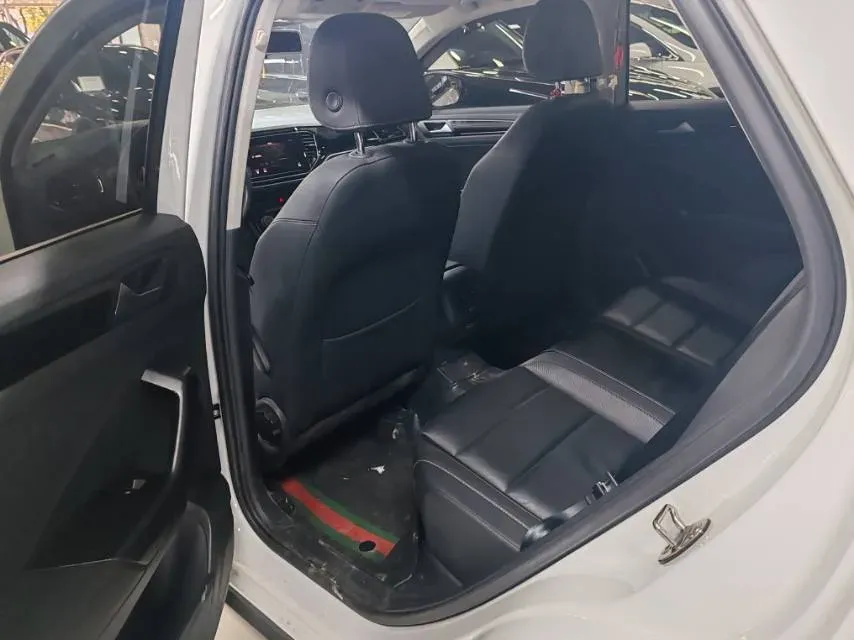 2019 Volkswagen T-Roc 1.4T 150HP L4 7DCT,autocango,china used car exporter,china ev exporter,chinese used car exporter,chinese used ev exporter