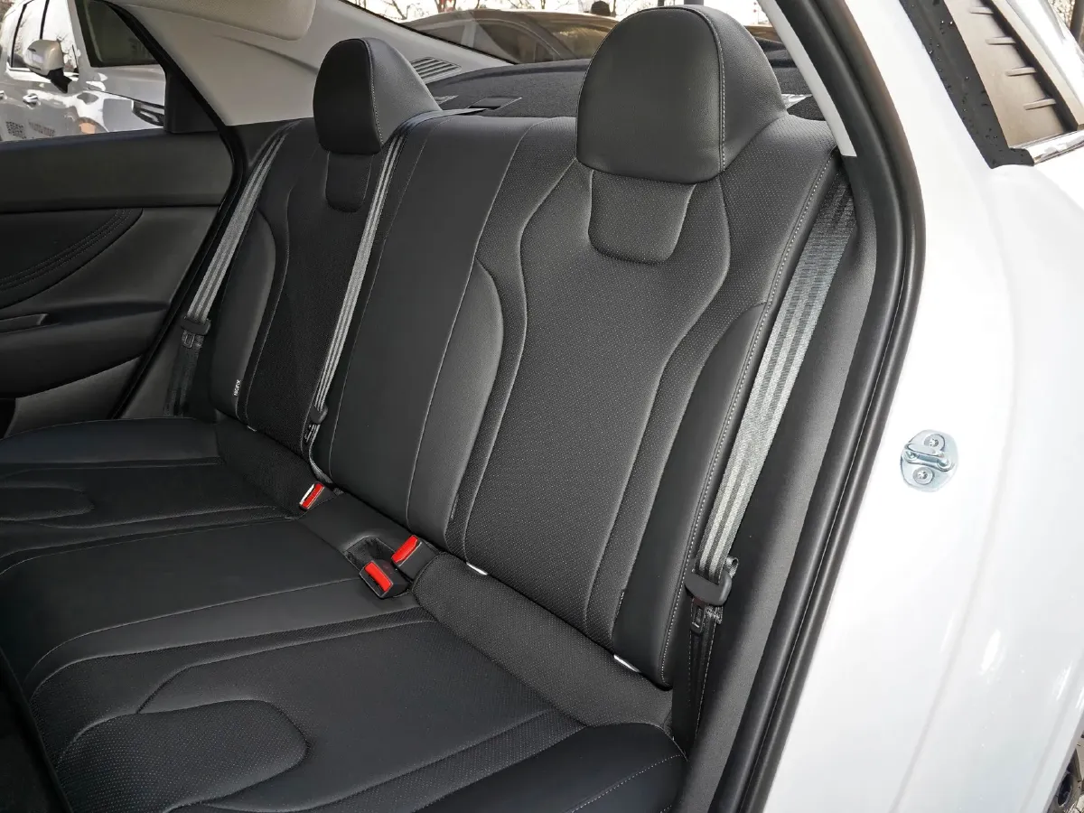 2022 Hyundai Elantra 1.5L 115HP L4 CVT,autocango,china used car exporter,china ev exporter,chinese used car exporter,chinese used ev exporter