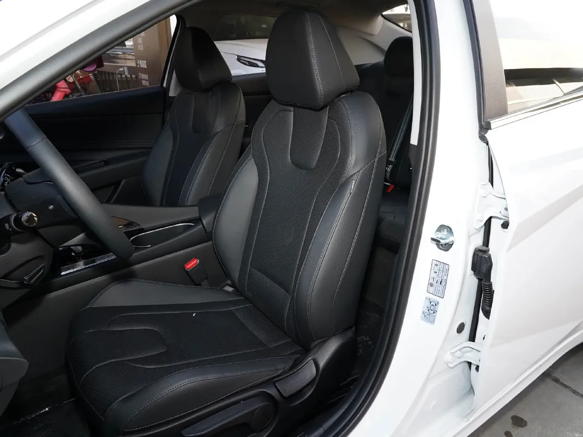 2022 Hyundai Elantra 1.5L 115HP L4 CVT,autocango,china used car exporter,china ev exporter,chinese used car exporter,chinese used ev exporter