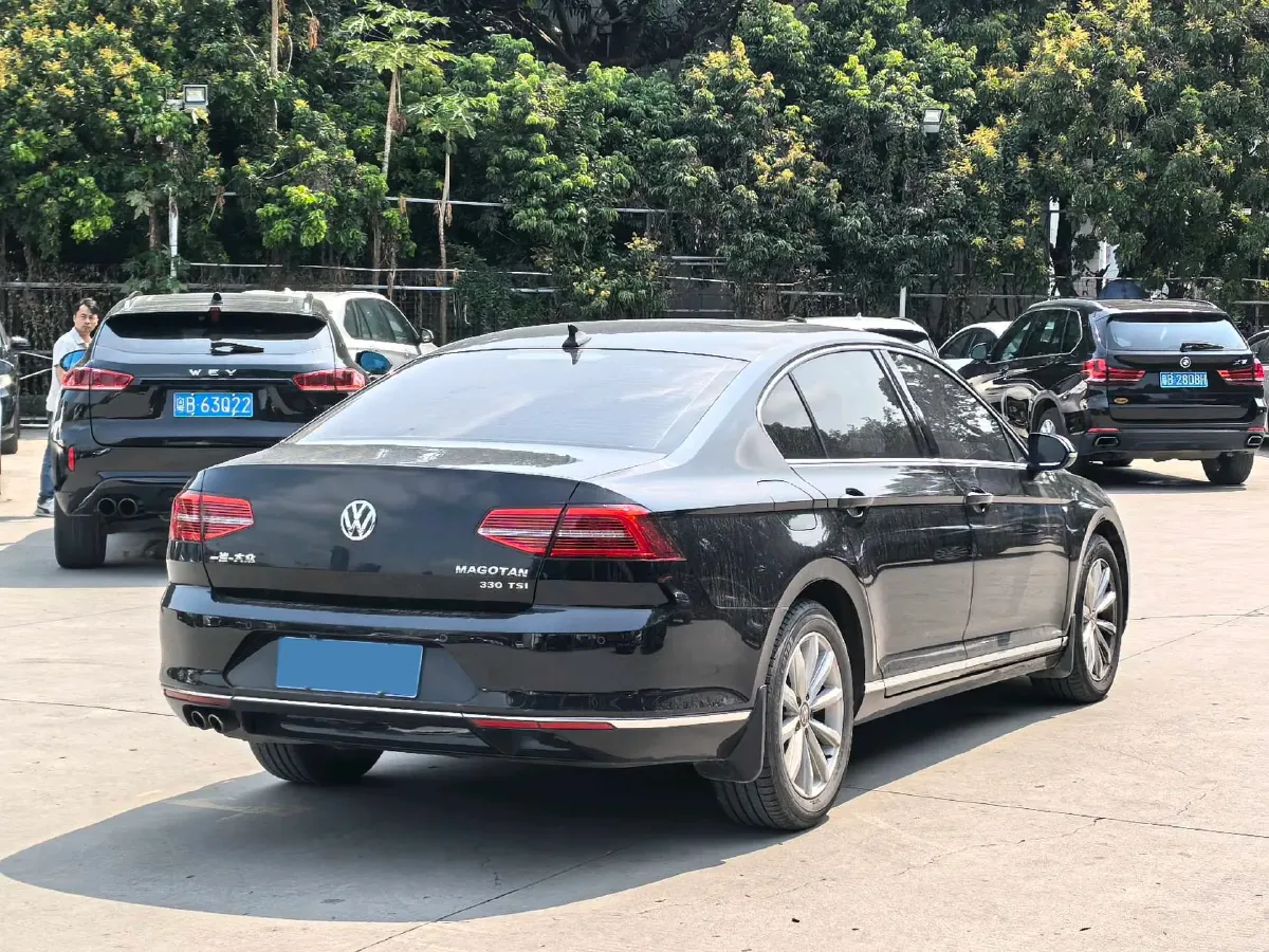 2018 Volkswagen Magotan 1.8T 180HP L4 7DCT,autocango,china used car exporter,china ev exporter,chinese used car exporter,chinese used ev exporter