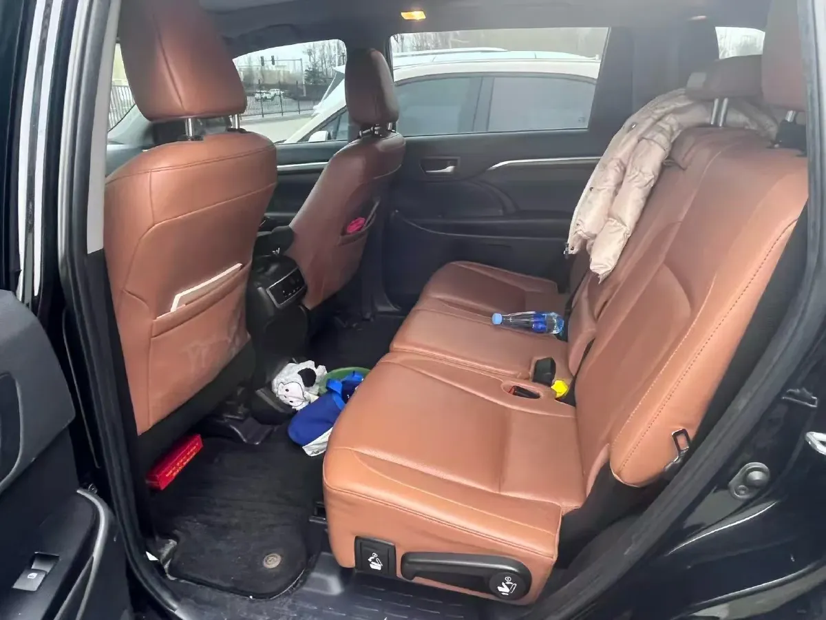 2019 HanTeng V7 1.5T 156HP L4 6AT,autocango,china used car exporter,china ev exporter,chinese used car exporter,chinese used ev exporter