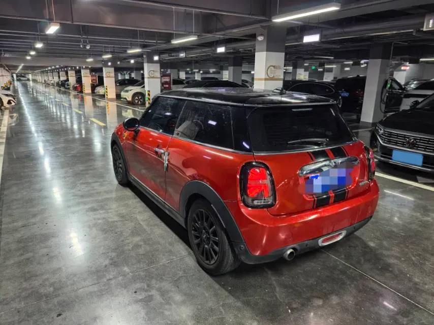 2016 MINI MINI 1.5T 136HP L3 6AT,autocango,china used car exporter,china ev exporter,chinese used car exporter,chinese used ev exporter