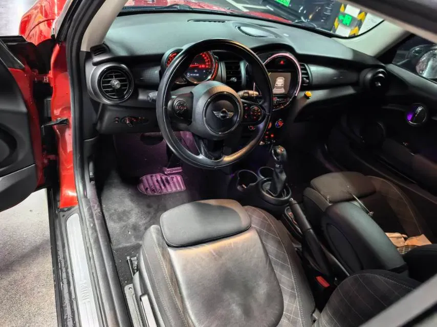 2016 MINI MINI 1.5T 136HP L3 6AT,autocango,china used car exporter,china ev exporter,chinese used car exporter,chinese used ev exporter